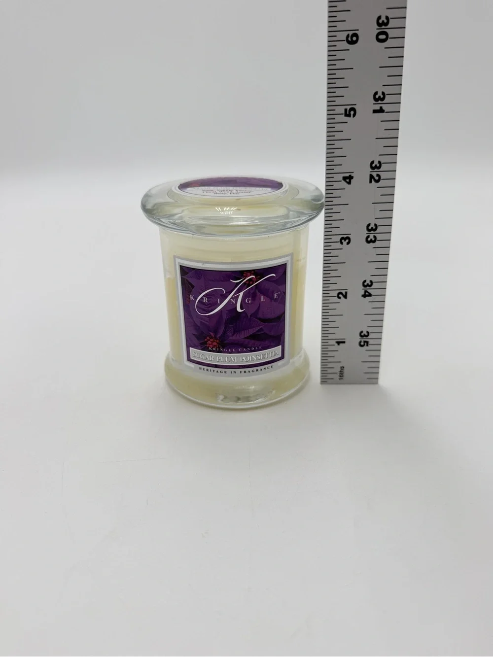Kringle Candle Sugar Plum Poinsettia 4.5 oz Small Jar Candle Single Wick w/ Lid